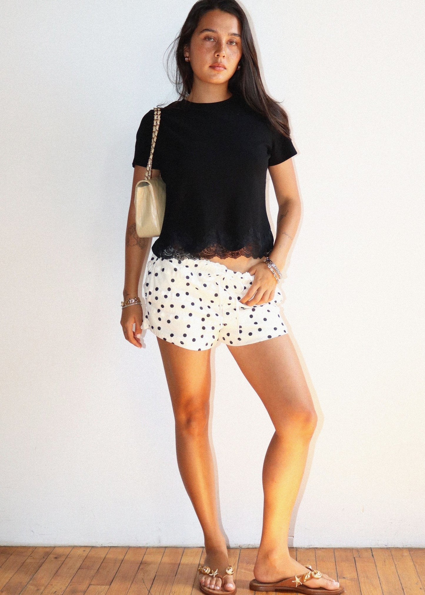 Lace Trim Short Sleeve Tee in Black
