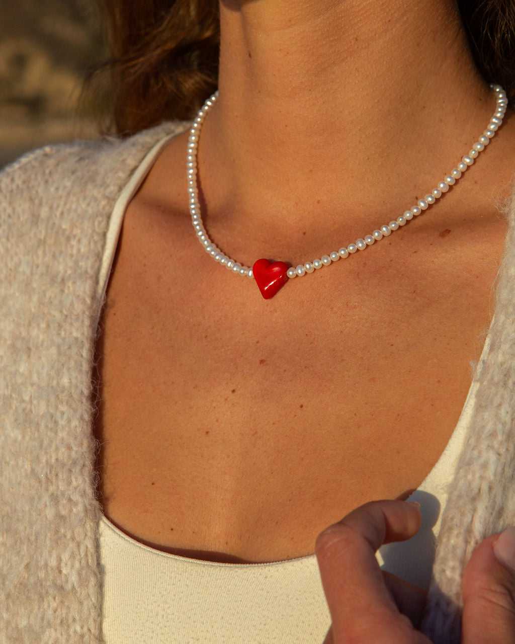 modeling the pearl necklace