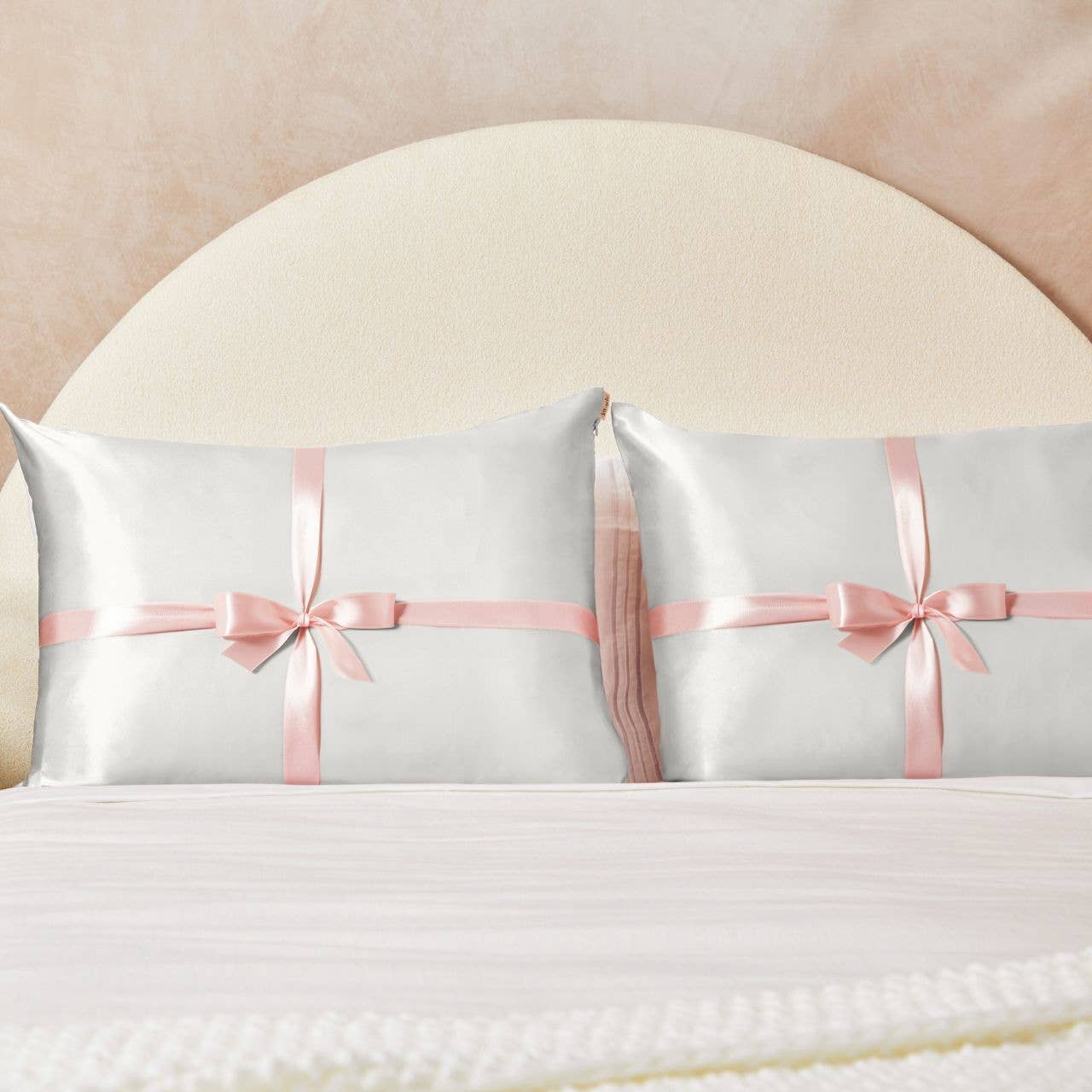 Holiday Standard Pillowcase- 2Pc in Ivory