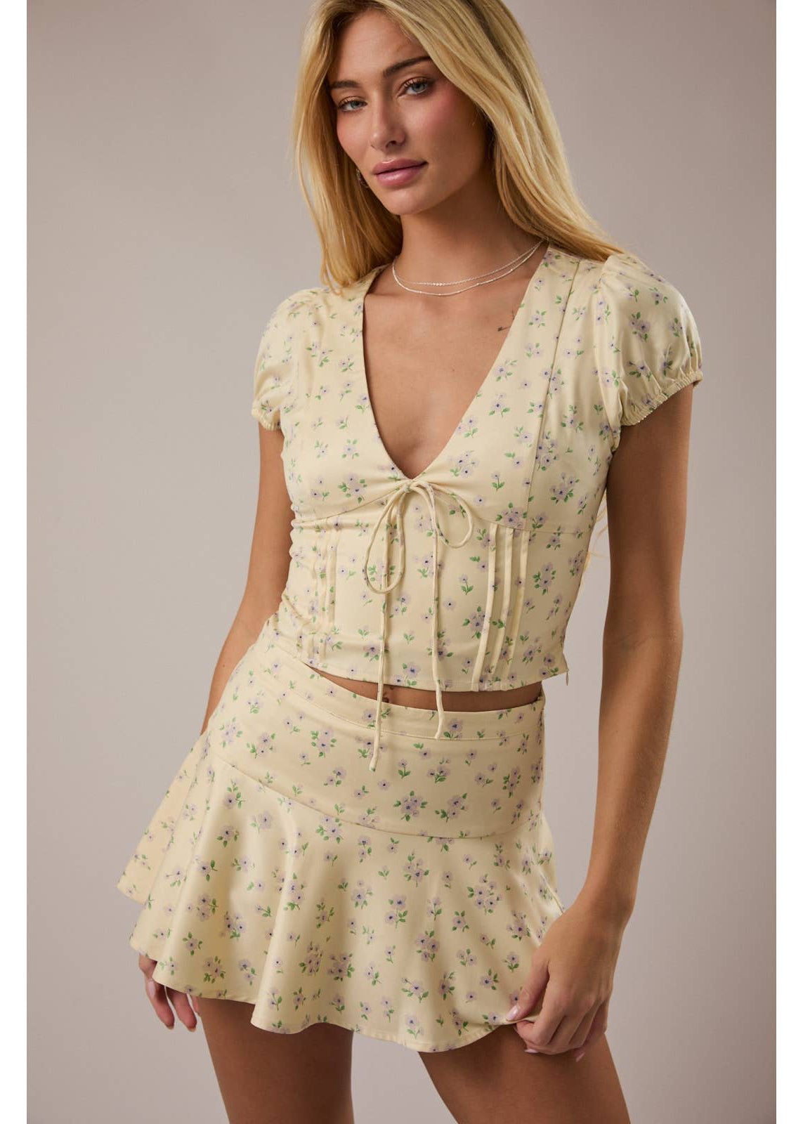 Cap Sleeve V-Neck Crop Top