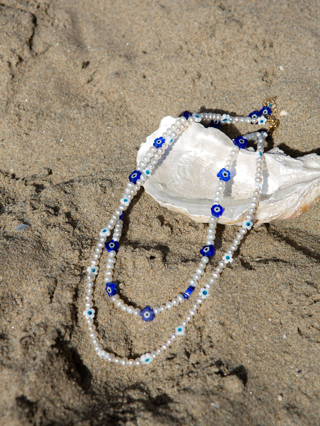 Navy & Daisy Pearl Necklace