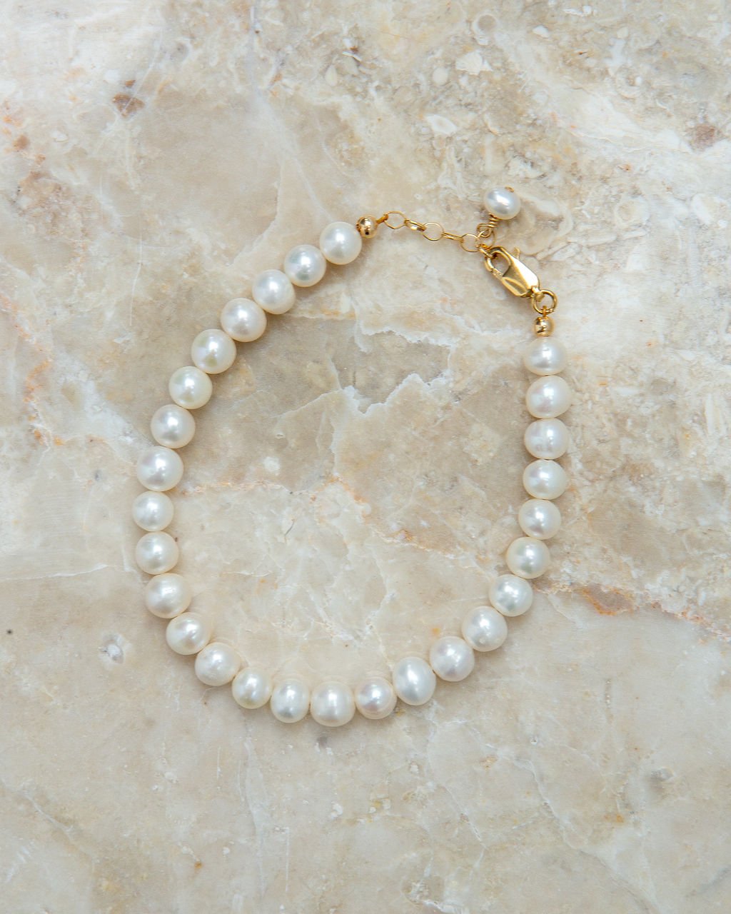 single pearl bracelet